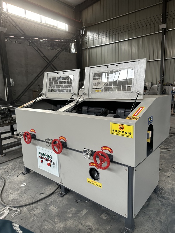 آلة تلميع مستديرة خارجية آلة تلميع وطحن السطح الخارجي للأنابيب معدات تلميع الأنابيب المعدنية