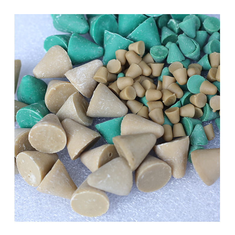 Kegel/Tetra&euml;der Vorm Ontbraming Tuimel Poleer Hars Plastiek media vir fyn slyp van juweliersware